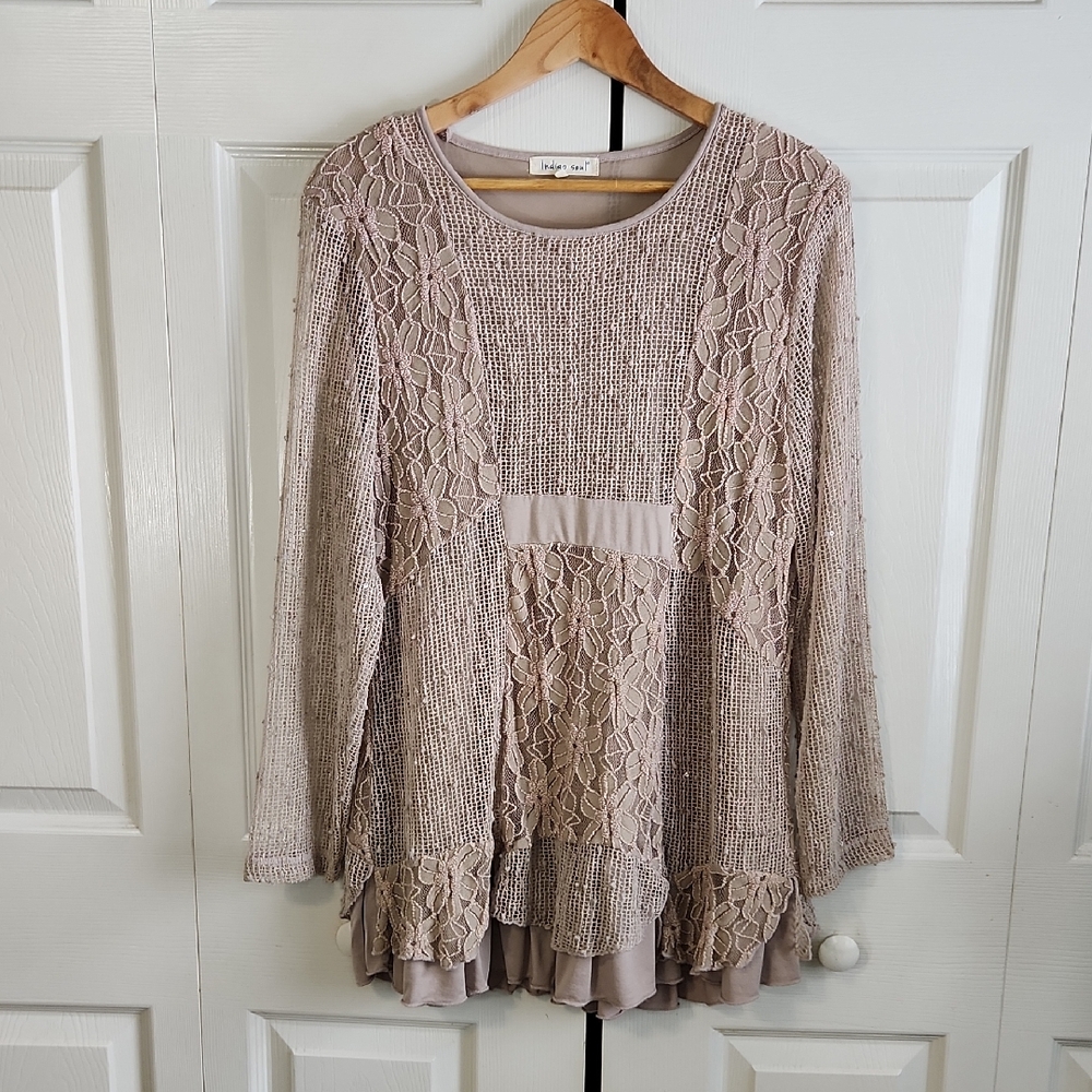 Indigo Soul Beige Lace Overlay Sheer Sleeve Tunic Top Size Med Fairy Cottagecore